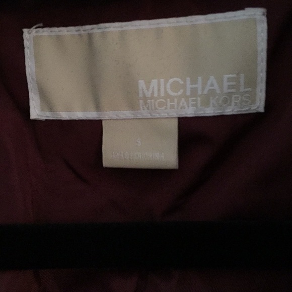 Gorgeous Hooded MICHAEL Michael Kors Puffer - Picture 5 of 8